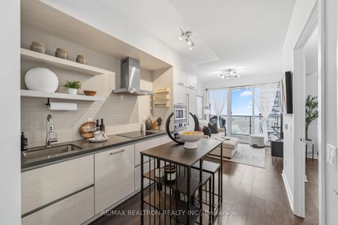 Photo 3 at 4710 - 2221 Yonge Street, Mount Pleasant West, Toronto