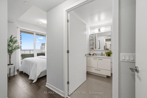 Photo 11 at 4710 - 2221 Yonge Street, Mount Pleasant West, Toronto