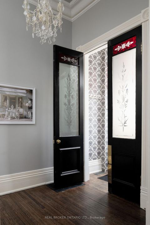 Photo 6 at 298 Berkeley Street, Moss Park, Toronto