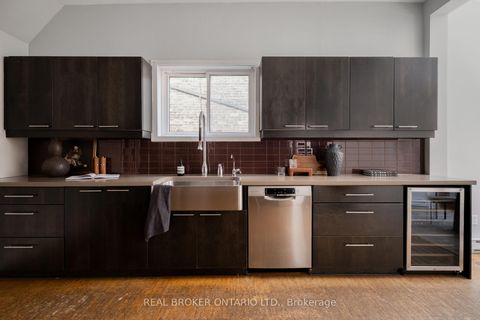 Photo 16 at 298 Berkeley Street, Moss Park, Toronto