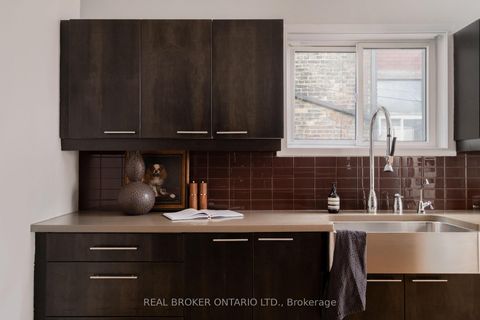 Photo 17 at 298 Berkeley Street, Moss Park, Toronto