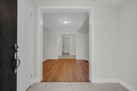 Photo 6 at 34 Dandara Gate, Steeles West Industrial, Vaughan