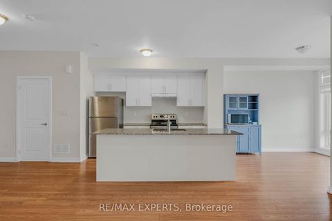 Photo 13 at 34 Dandara Gate, Steeles West Industrial, Vaughan