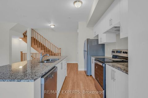 Photo 17 at 34 Dandara Gate, Steeles West Industrial, Vaughan