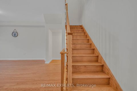 Photo 20 at 34 Dandara Gate, Steeles West Industrial, Vaughan