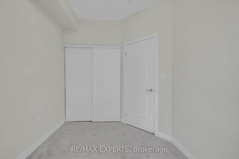 Photo 28 at 34 Dandara Gate, Steeles West Industrial, Vaughan