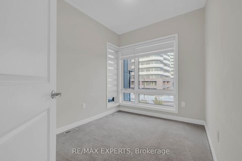 Photo 29 at 34 Dandara Gate, Steeles West Industrial, Vaughan