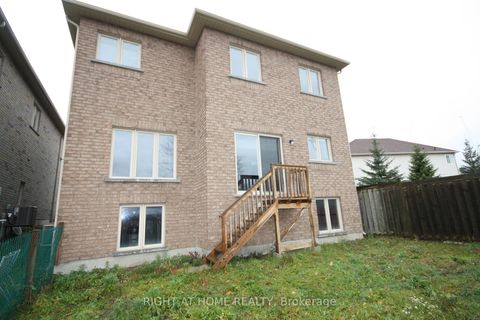 Photo 1 at 66 White Crescent, Holly, Barrie