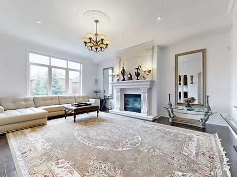 Photo 8 at 80 Puccini Drive, Oak Ridges, Richmond Hill