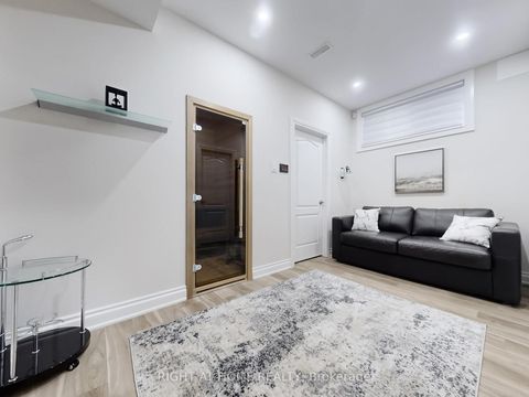 Photo 41 at 80 Puccini Drive, Oak Ridges, Richmond Hill