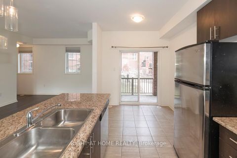 Photo 8 at 61 - 401 Beechgrove Drive, West Hill, Toronto