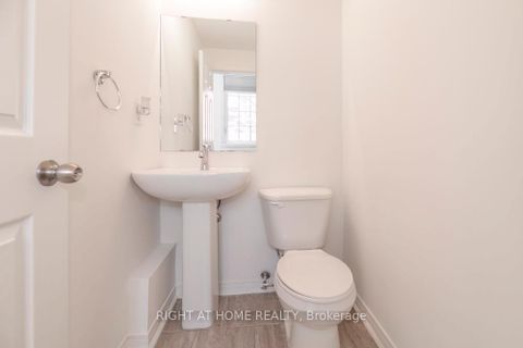 Photo 10 at 61 - 401 Beechgrove Drive, West Hill, Toronto