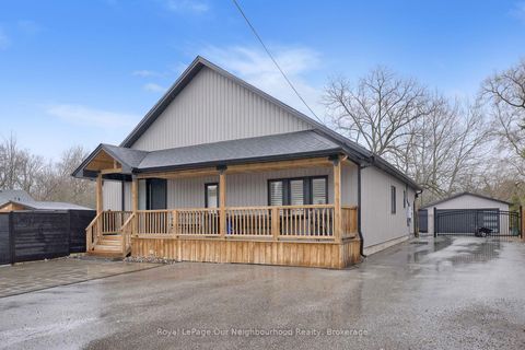 Photo 1 at 5 Melody Lane, Sutton & Jackson's Point, Georgina