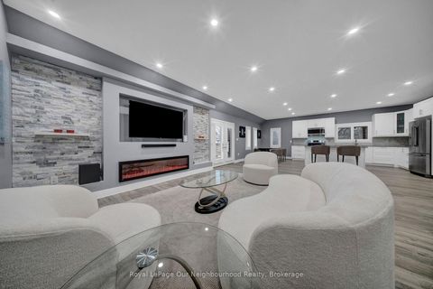 Photo 10 at 5 Melody Lane, Sutton & Jackson's Point, Georgina