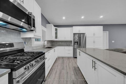 Photo 15 at 5 Melody Lane, Sutton & Jackson's Point, Georgina