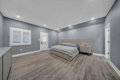 Photo 23 at 5 Melody Lane, Sutton & Jackson's Point, Georgina