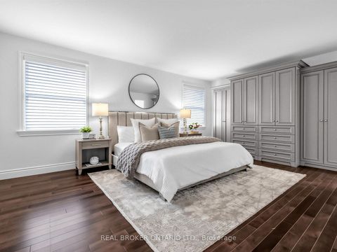 Photo 23 at 9 Temagami Court, Newtonbrook East, Toronto