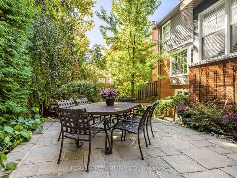 Photo 38 at 9 Temagami Court, Newtonbrook East, Toronto