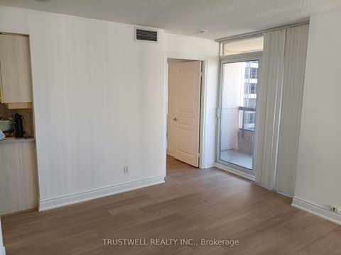 Photo 2 at 1618 - 15 Northtown Way, Willowdale East, Toronto