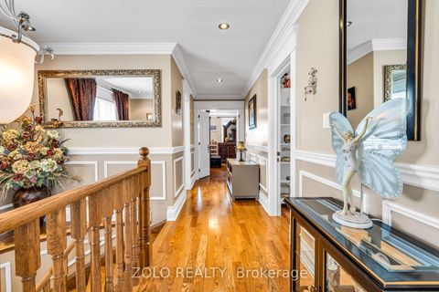 Photo 11 at 15 Ozner Crescent, Vellore Village, Vaughan