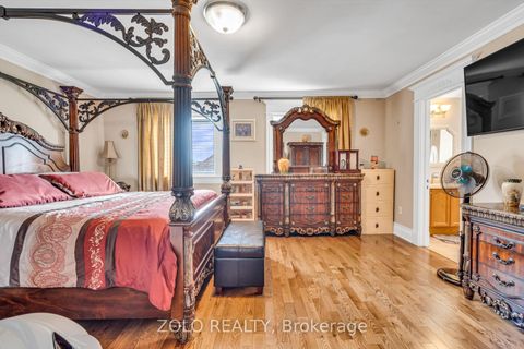 Photo 12 at 15 Ozner Crescent, Vellore Village, Vaughan