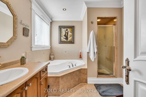 Photo 14 at 15 Ozner Crescent, Vellore Village, Vaughan