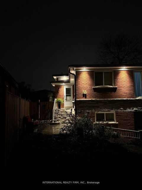 Photo 15 at 26 Dellbrook Crescent, Humber Summit, Toronto