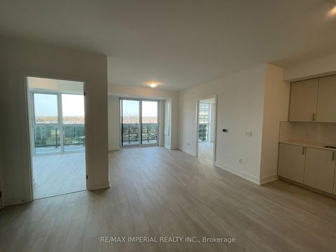 Photo 5 at 808 - 2545 Simcoe Street N, Windfields, Oshawa