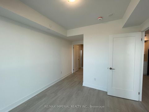Photo 9 at 808 - 2545 Simcoe Street N, Windfields, Oshawa