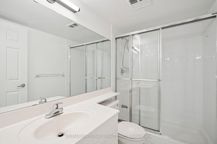 Photo 7 at 307 - 19 Barberry Place, Bayview Village, Toronto