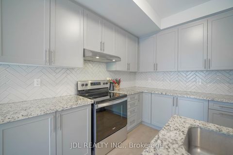 Photo 8 at 32 Guardhouse Crescent, Angus Glen, Markham