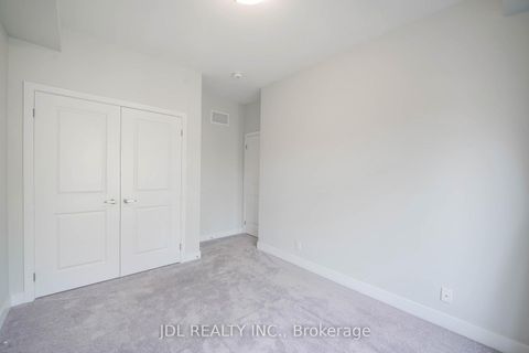 Photo 25 at 32 Guardhouse Crescent, Angus Glen, Markham