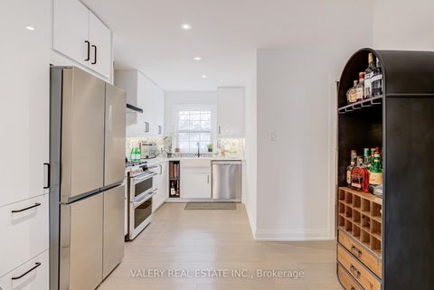 Photo 14 at 21 Avon Park Drive, Queensway, Toronto