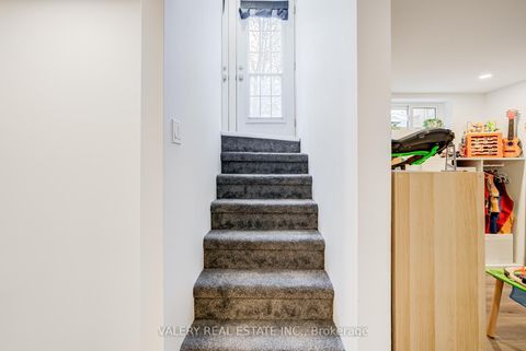 Photo 33 at 21 Avon Park Drive, Queensway, Toronto