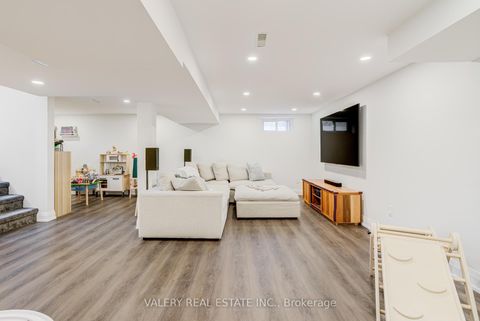 Photo 34 at 21 Avon Park Drive, Queensway, Toronto