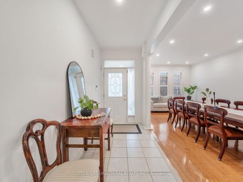 Photo 3 at 45 Chardonnay Drive, Patterson, Vaughan