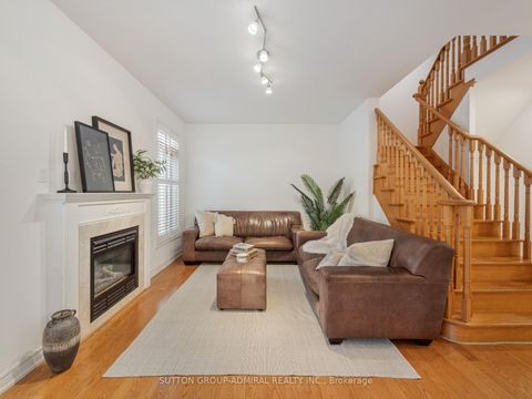 Photo 8 at 45 Chardonnay Drive, Patterson, Vaughan