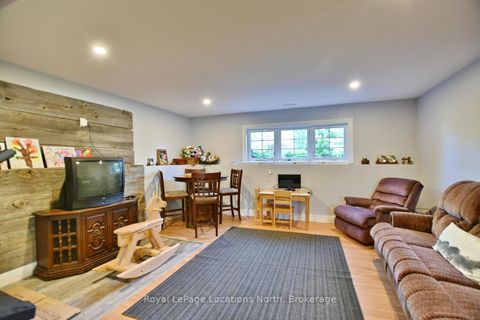 Photo 37 at 44 DONALD Avenue, Nottawa, Clearview