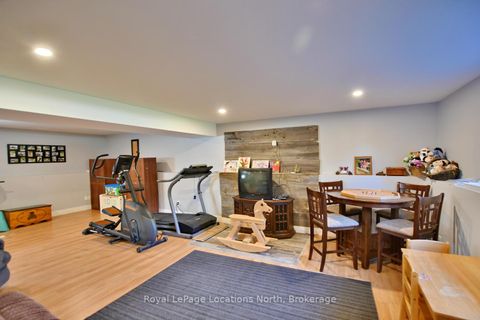 Photo 38 at 44 DONALD Avenue, Nottawa, Clearview