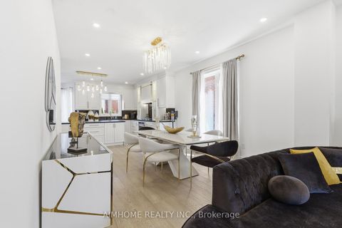 Photo 2 at 47 O'hara Crescent, Jefferson, Richmond Hill