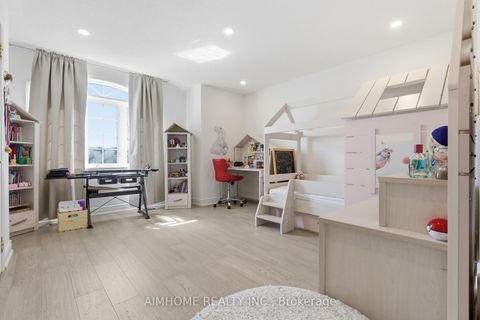 Photo 16 at 47 O'hara Crescent, Jefferson, Richmond Hill