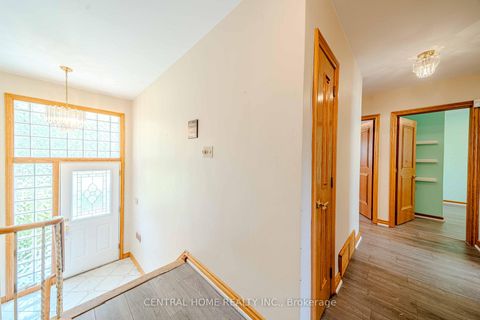 Photo 4 at 102 Meadowvale Road, Centennial Scarborough, Toronto