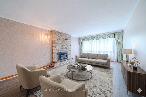 Photo 7 at 102 Meadowvale Road, Centennial Scarborough, Toronto