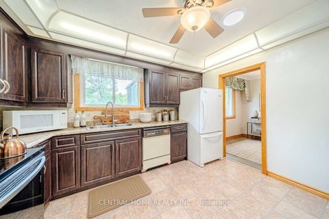 Photo 13 at 102 Meadowvale Road, Centennial Scarborough, Toronto