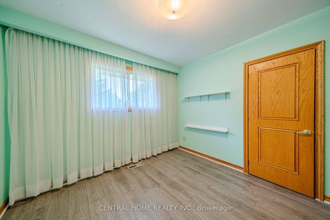 Photo 14 at 102 Meadowvale Road, Centennial Scarborough, Toronto