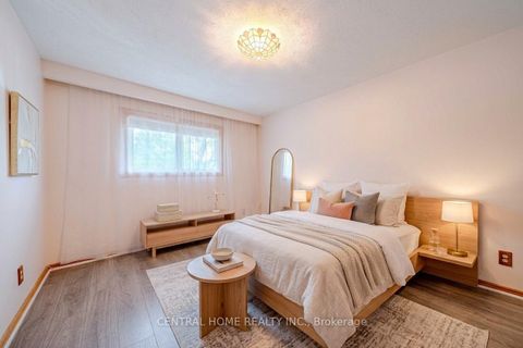 Photo 20 at 102 Meadowvale Road, Centennial Scarborough, Toronto