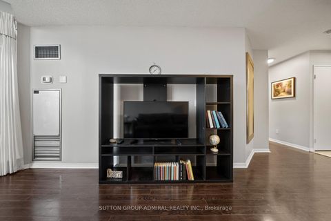 Photo 8 at 1103 - 81 Townsgate Drive, Yorkhill, Vaughan