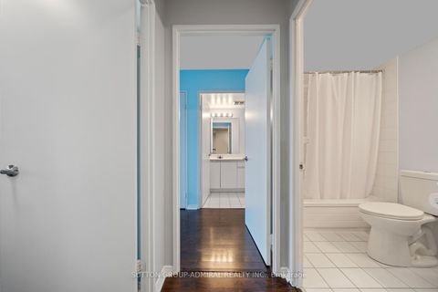 Photo 14 at 1103 - 81 Townsgate Drive, Yorkhill, Vaughan