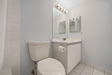 Photo 25 at 1103 - 81 Townsgate Drive, Yorkhill, Vaughan