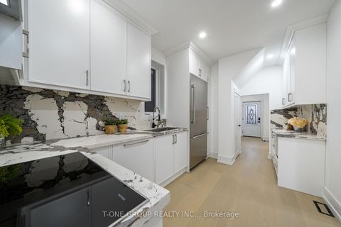 Photo 14 at 177 Glendale Avenue, Swansea, Toronto